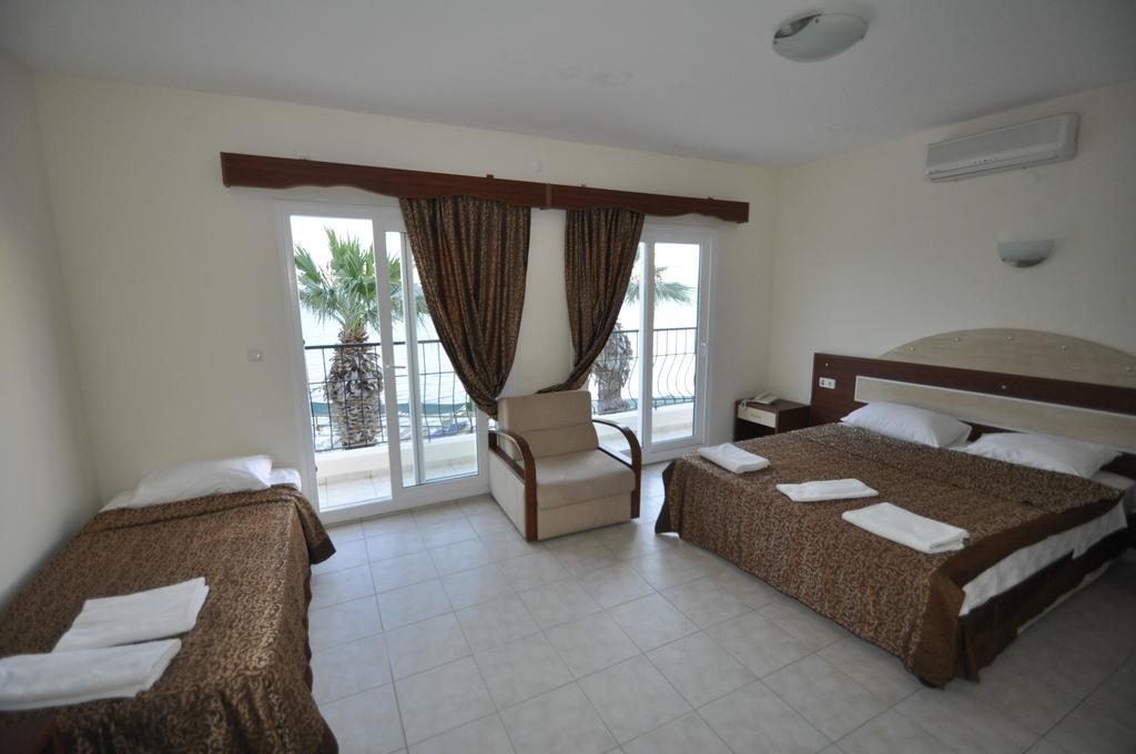 Ado Beach Hotel Turgutreis Habitación foto